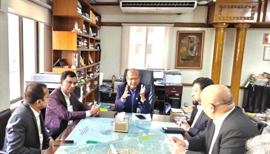 নতুন প্রজ্ঞাপন অনুযায়ী প্ল্যান পাশ করতে রাজউক চেয়ারম্যানের সঙ্গে রিহ্যাবের নেতৃবৃন্দের সাক্ষাৎ