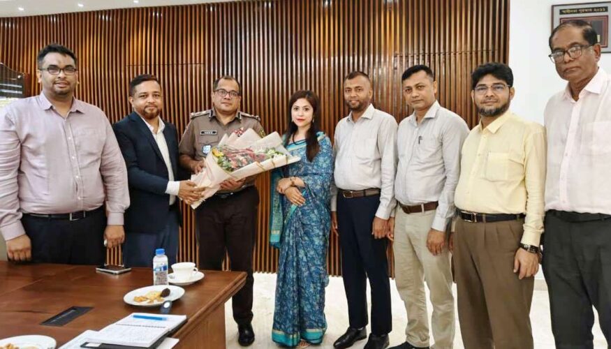 সিএমপি কমিশনারের সাথে রিহ্যাব চট্টগ্রাম নেতৃবৃন্দের  মতবিনিময়
